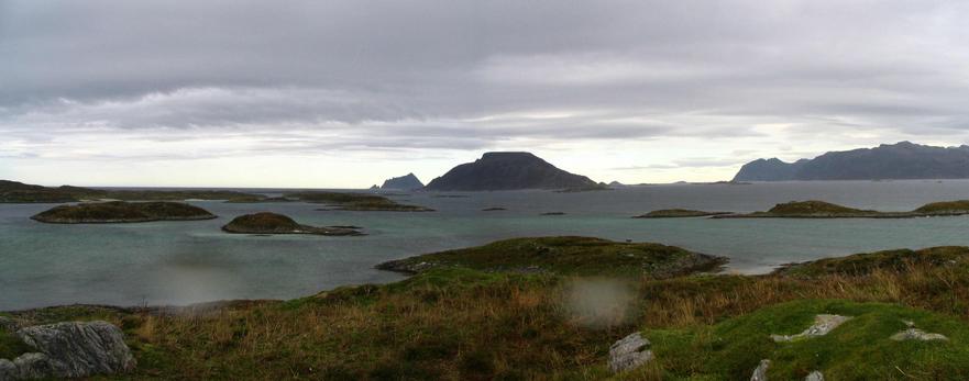 Fugløya and Sandøya from Risøya