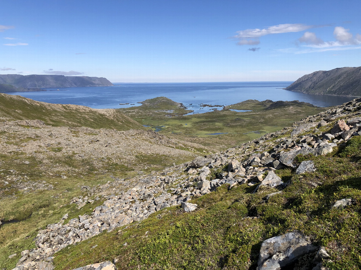 The Confluence from 10 m Distance