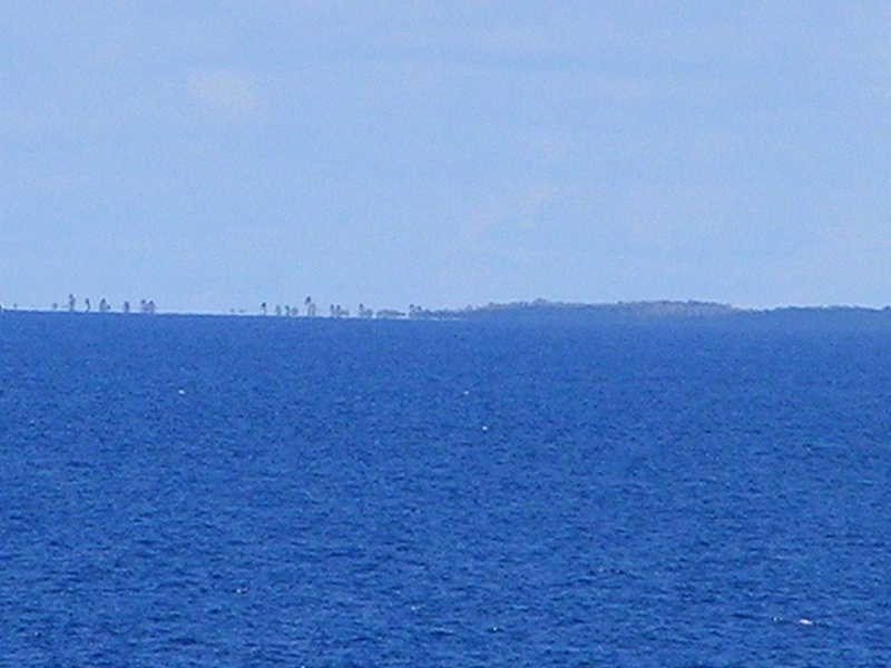 Las Aves de Sotavento seen from S