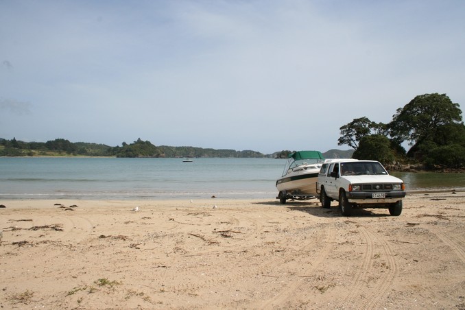 Launching the 4.85m boat at Te Ngaire bay