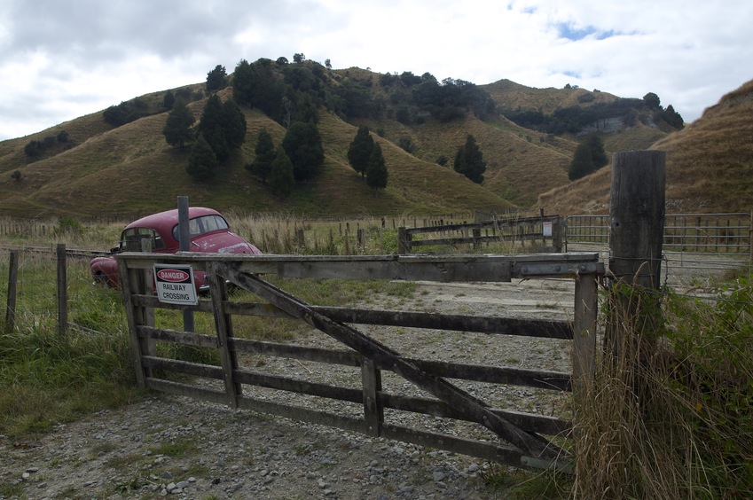 The railroad crossing (and abandoned VW beetle) at the end of Heao Road, where I began my hike. 