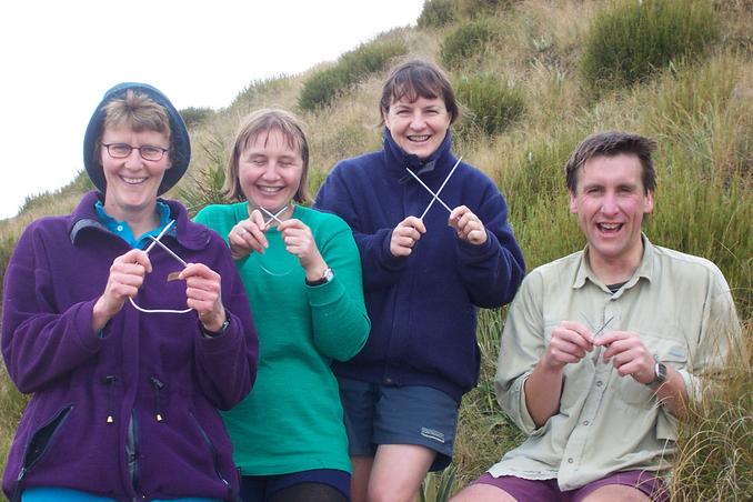 The ultimate experience - confluencing and knitting at the same time!