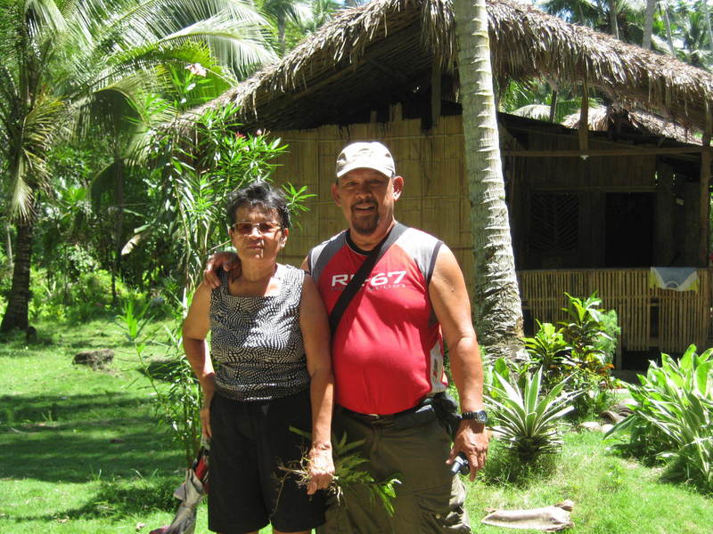 Santah & Rudy at house along the track to cf