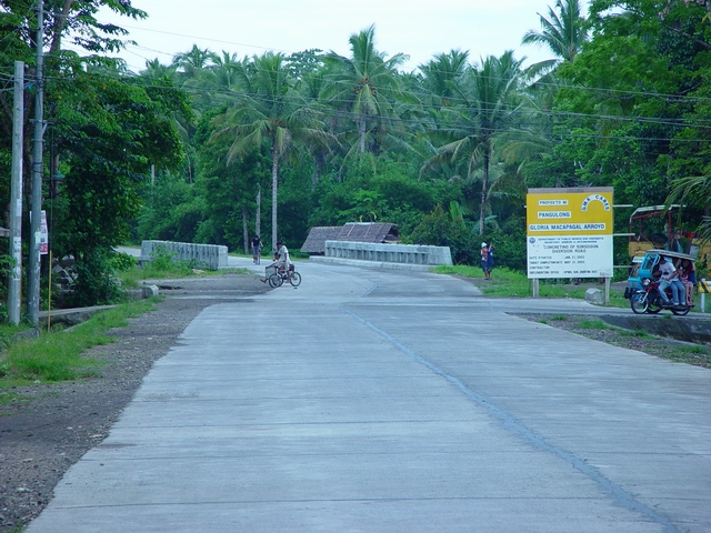 Sorsogon Diversion Road pointing east