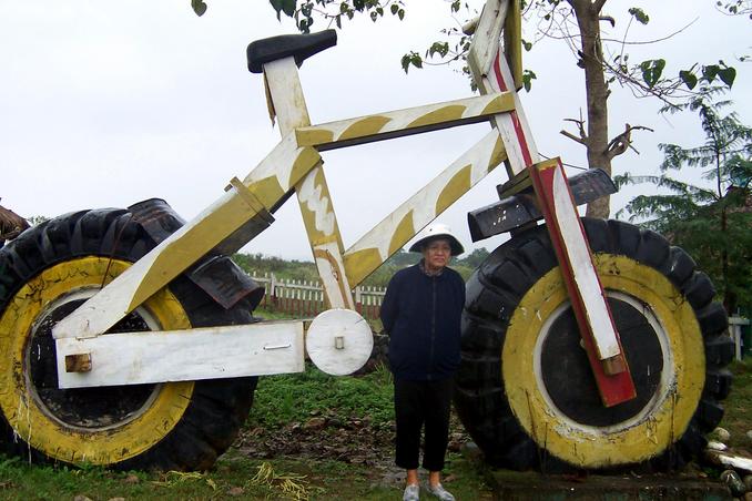 Santah with the oversized bike in Sta. Margarita
