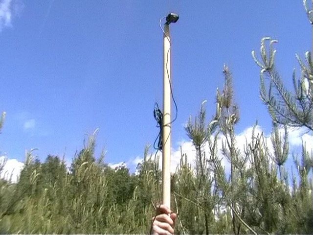 Łapanie sygnału przy pomocy zewnętrznej anteny na własnej roboty "wysięgniku". / catching signal with aerial on homemade boom