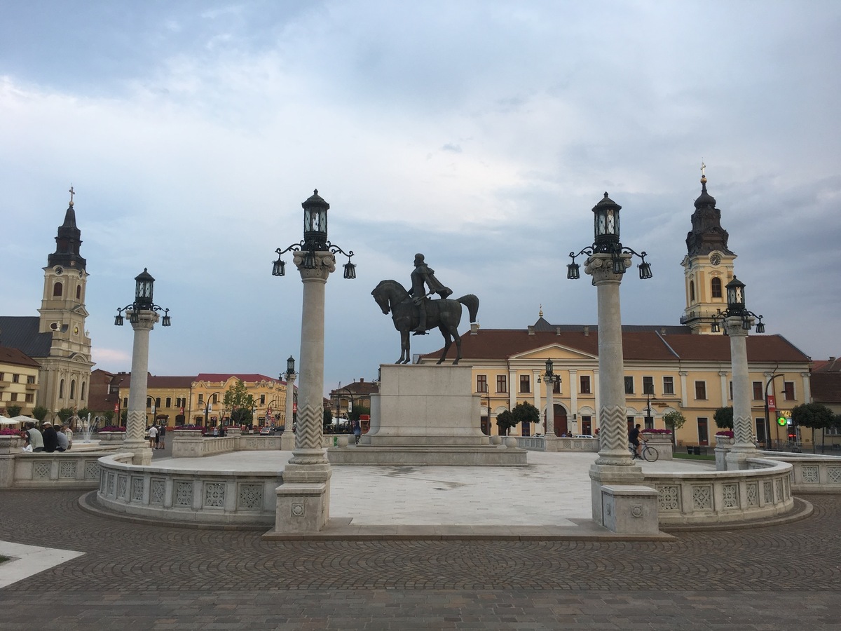 Oradea - Statuia lui Mihai Viteazu