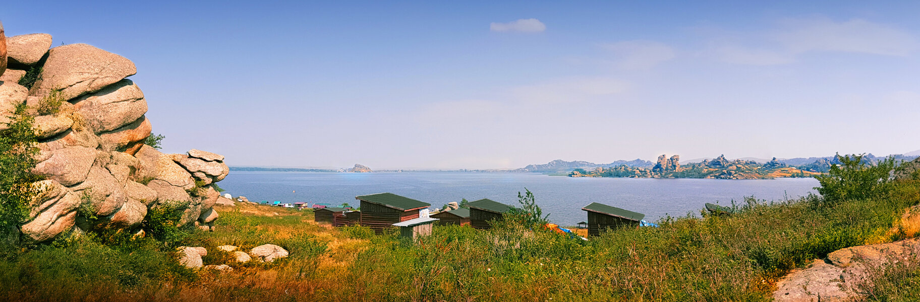 granit rock formations and datcha colonies at lake Kolyvanskoe