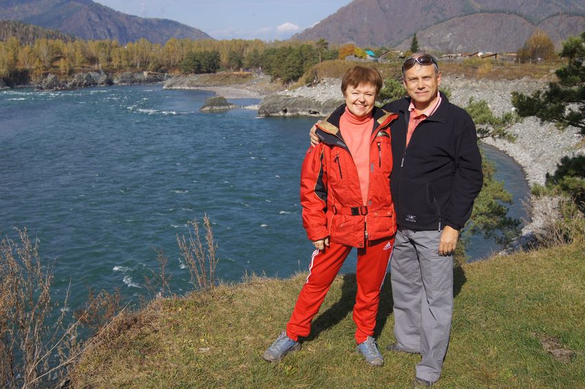 Именинник рядом с... рекой Катунь / Birthday boy near Katun river