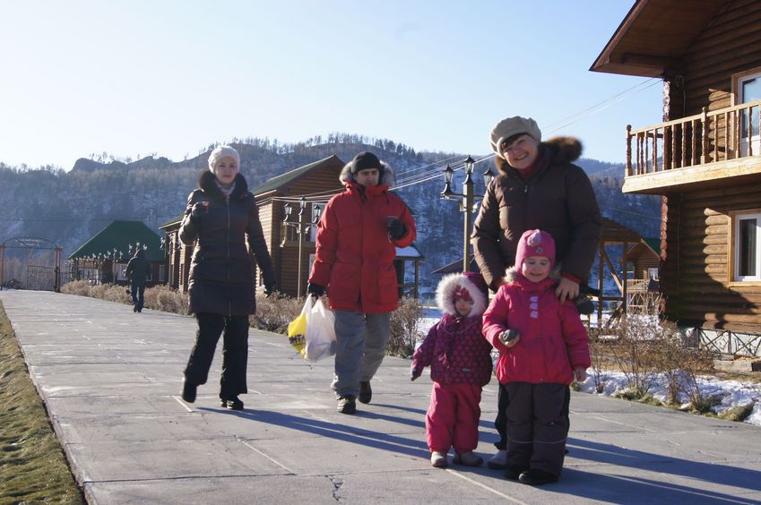 Визитеры на туристической базе/Visitors at the tourst base