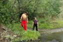 #7: Crossing a small stream/Через ручей