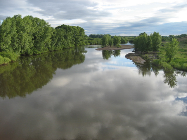 Ural river is the Europe-Asia border; 2.5 km from the point