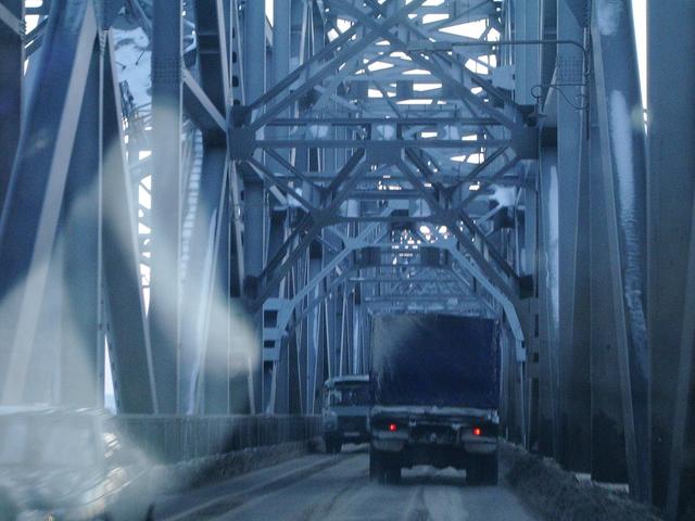 A long way round to the bridge at Ulianovsk