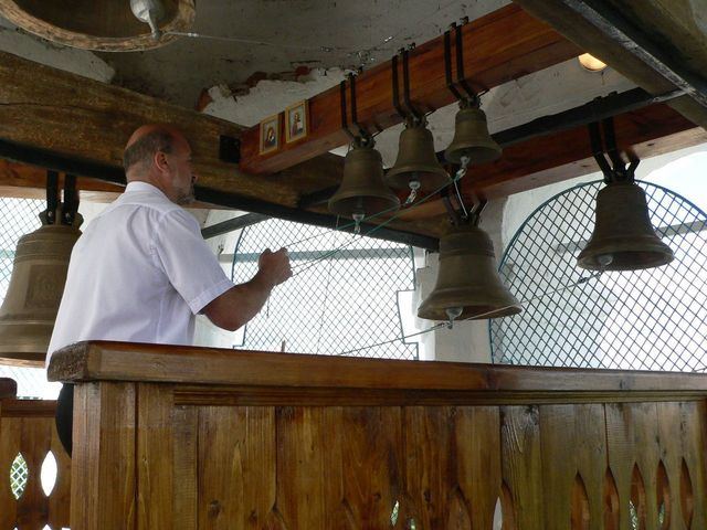 Vladimir Petrovskiy, Master of bell installation from Arkhangel'sk