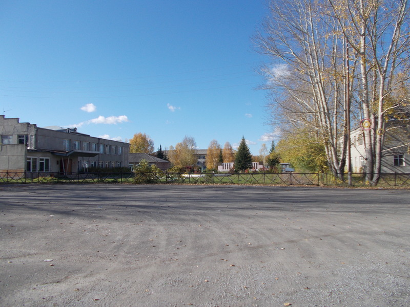 Центр поселка Ленинский/The center of Leninskiy settlement 