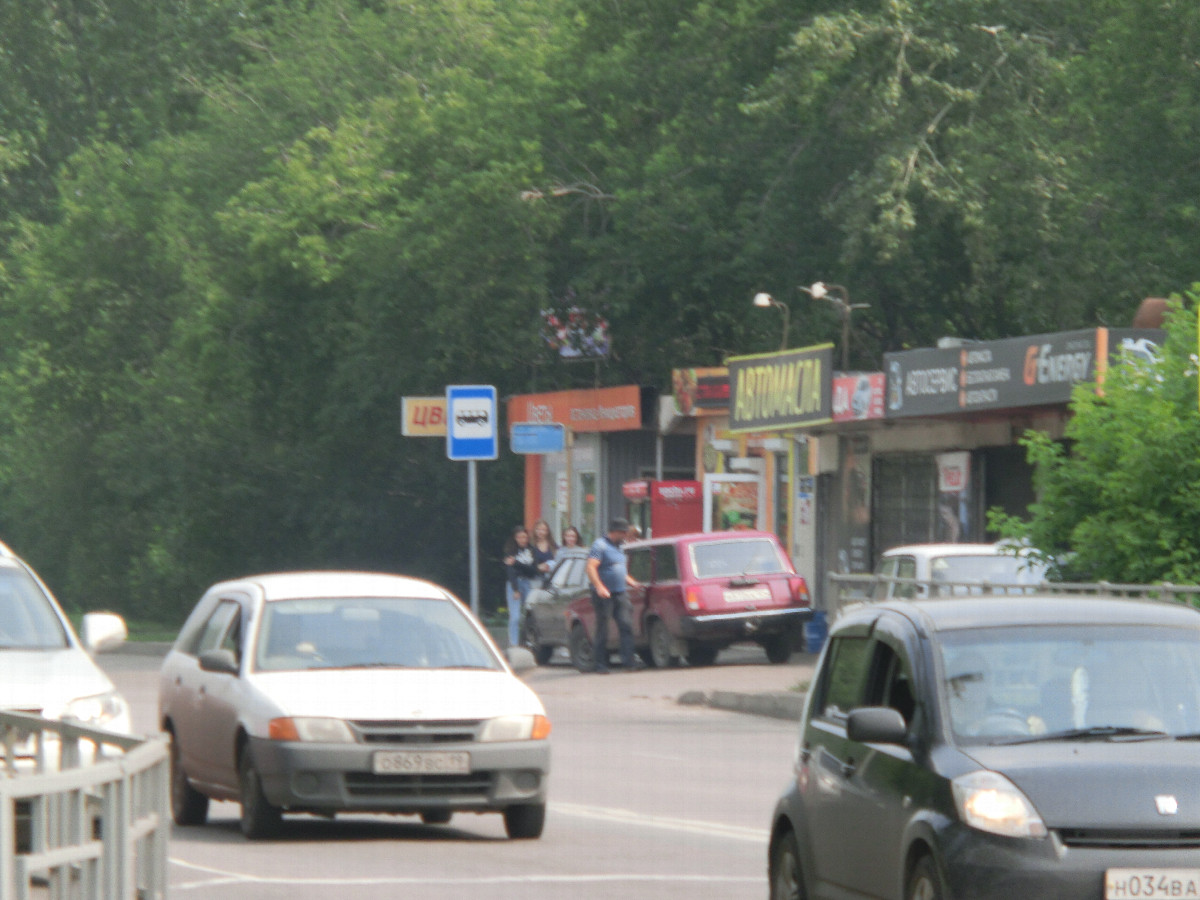 Bus stop Poselok Initsiatorov