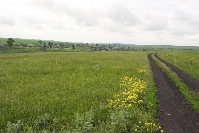 Вид на запад -- West view