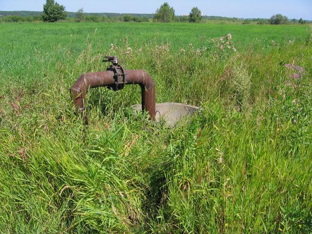 Дренажный колодец -- Drainage pit