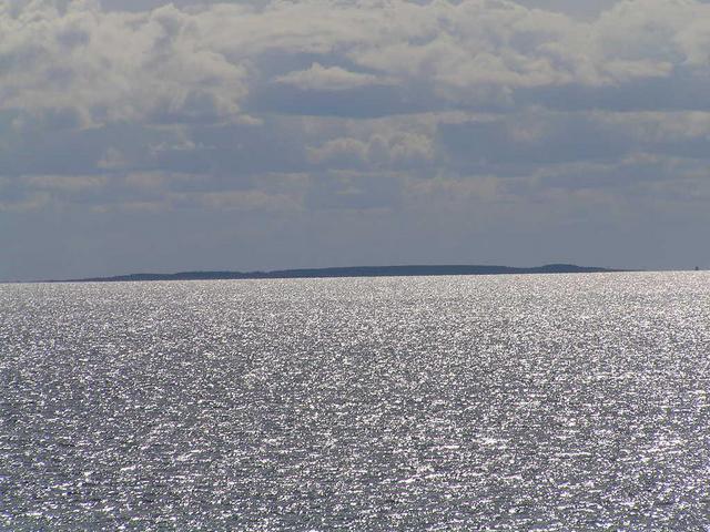 Malyy Tuyters Island seen from the confluence