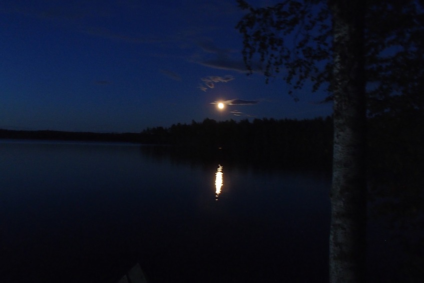 Moon above the Matkozero / Луна над Маткозером