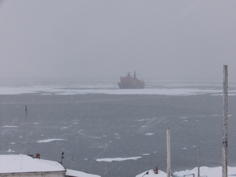 Our ice breaker seen from the Sedov station a few hours later: it is snowing!