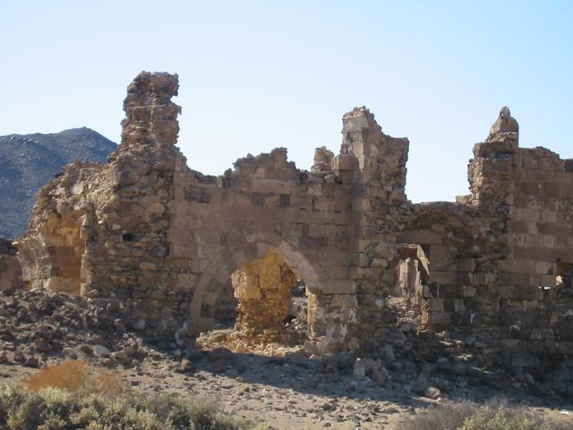 Ruins of caravanserai near turnoff to Confluence