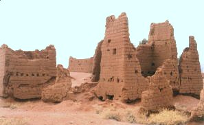 Mud village of Qufār