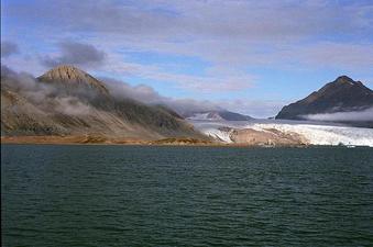 #1: View to the North of the confluence, and general view