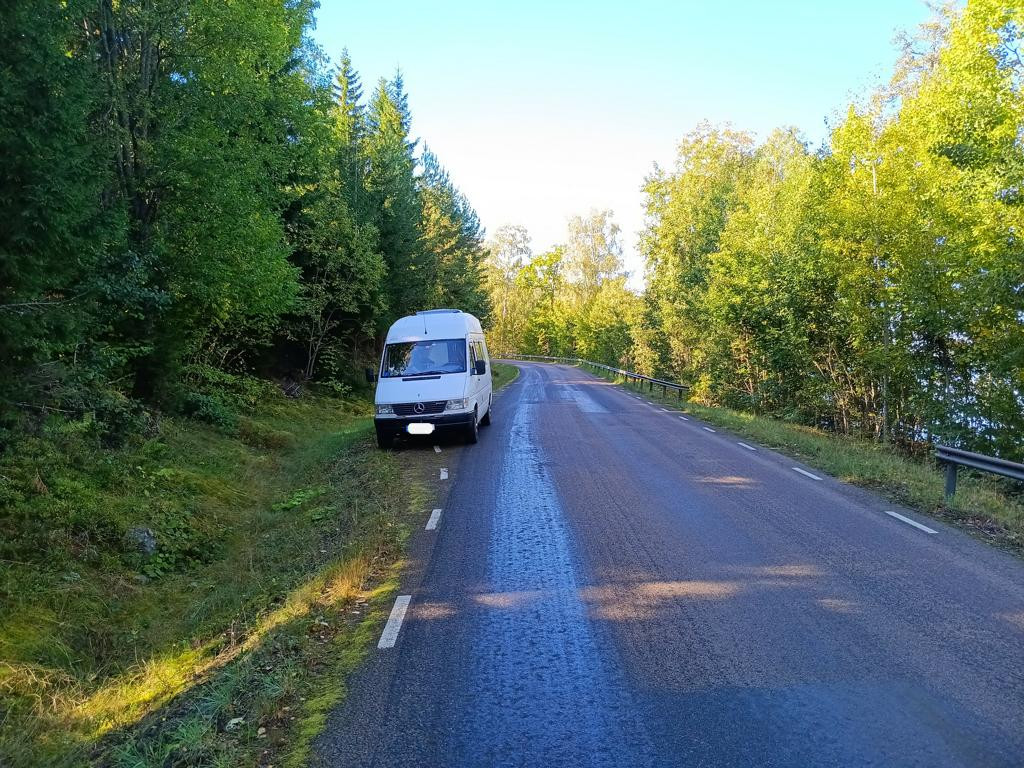 parking beside road no. 666