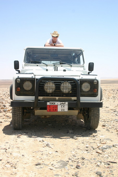 Pol being silly on the Landy, a few meters from the CP