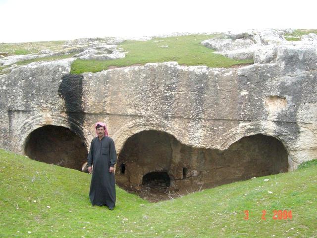 Hamīd at the ruins