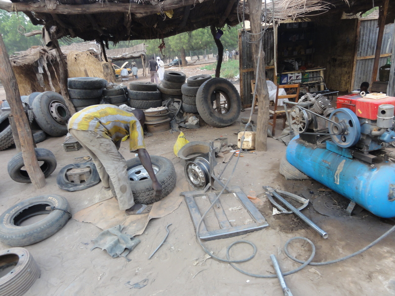 Tire fixing - Chadian style again!