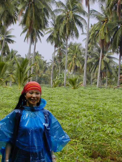 Xiaorong at the Confluence point doning her blue poncho