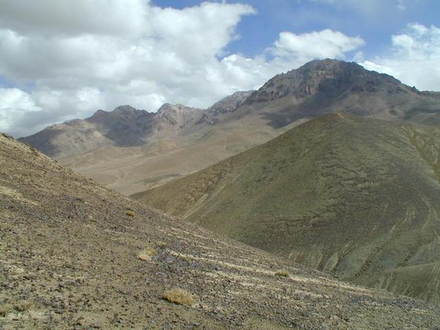 Confluence is to the right in the ditch