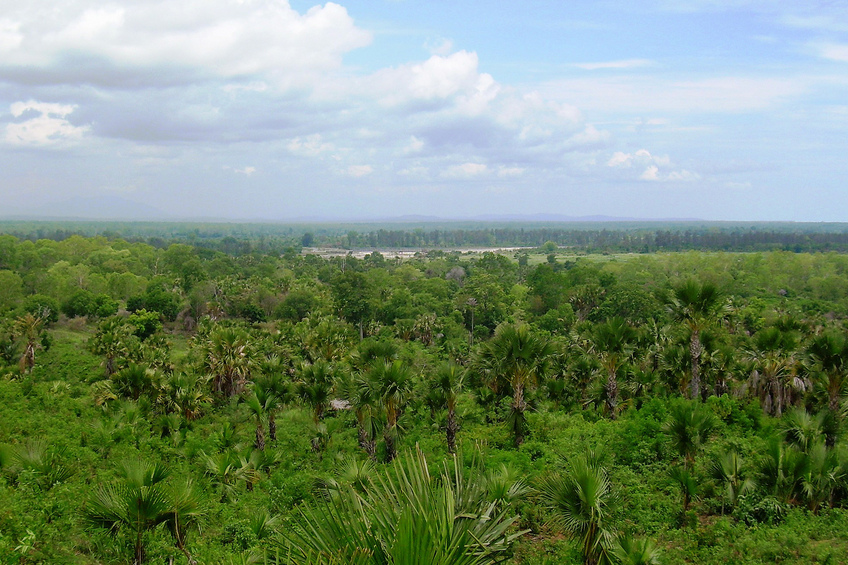 View east to river crossing