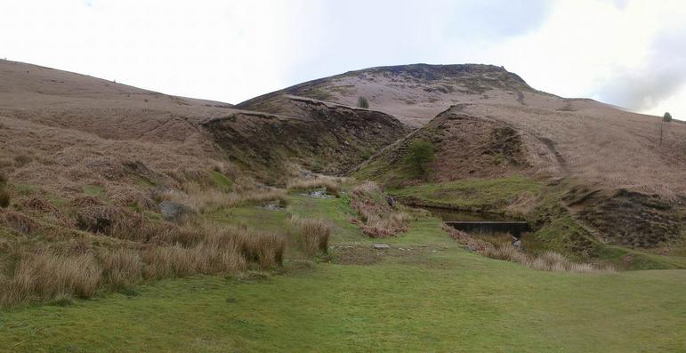 Brook with way up in detail (NE