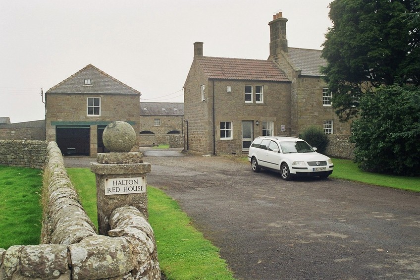 farm house near the Hadrian's Wall Path