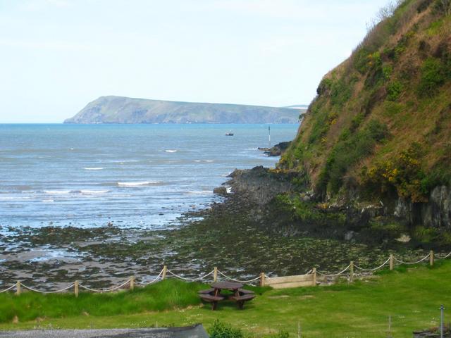 Coast between Fishguard and Goodwick