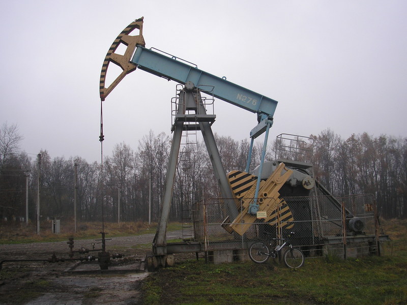 Old oil pomp and my bike