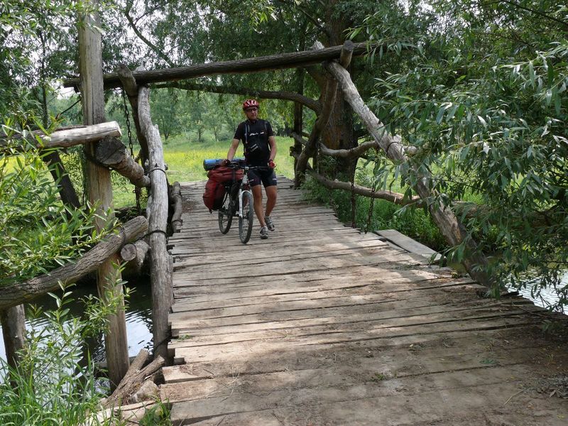 Деревянный мост через реку Ушица/Wooden bridge over Ushitca