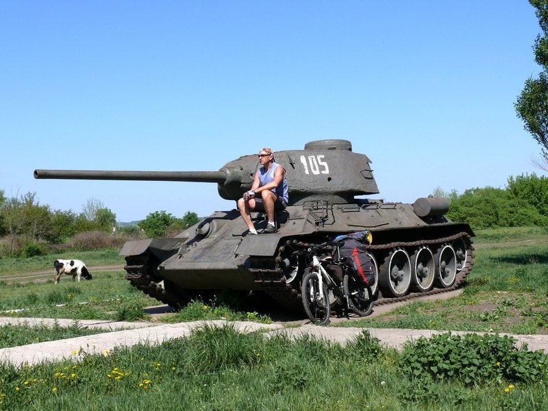 Танк в селе Грушеваха / Tank in Grushevakha