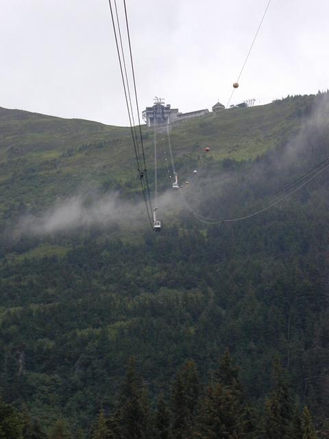 Trailhead under Alyeska tramway