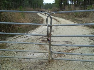 #1: Locked fence 1.24 miles south of the confluence