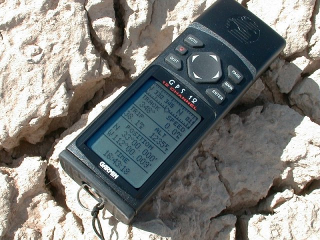 The GPS on the ground in its natural dry state