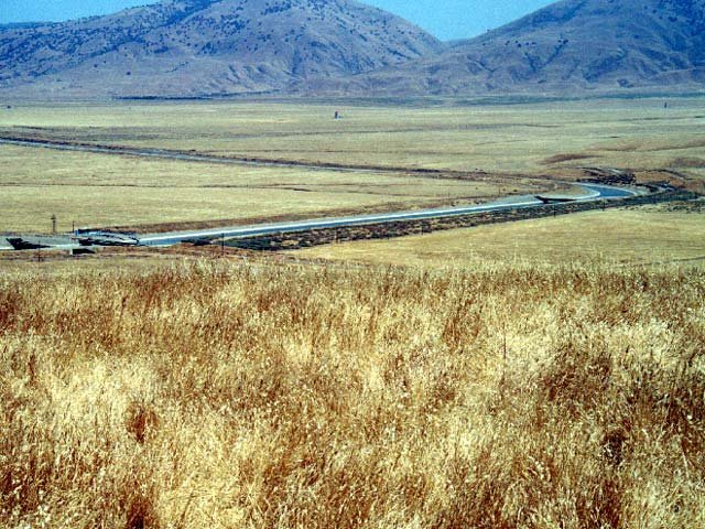 A view of the San Joaquin Valley and the California Aqueduct