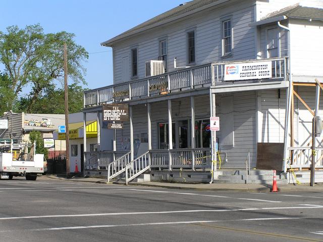 Closest significant town to confluence