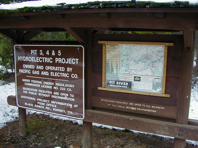 Sign at intersection of Big Bend and Pitt 5 Roads