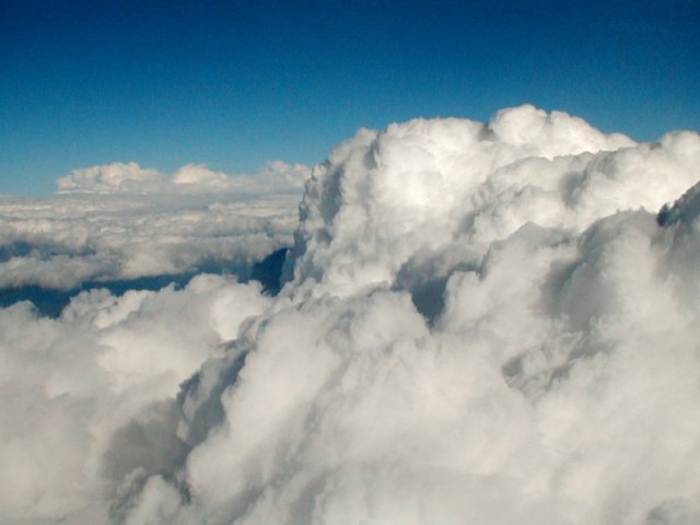 Clouds on the flight from Phoenix to Boulder (not at the confluence)