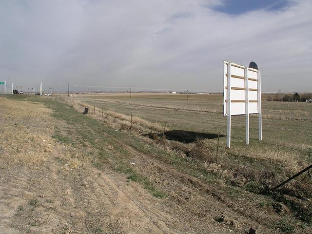 Looking over 40N 105W to the southeast from Highway 7