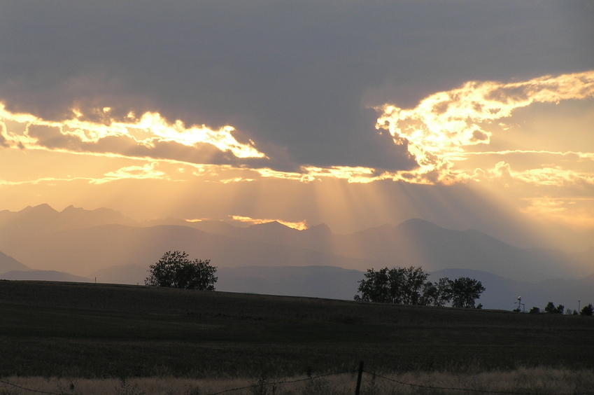 View to the west:  Wonderful sunset from 40 North 105 West.